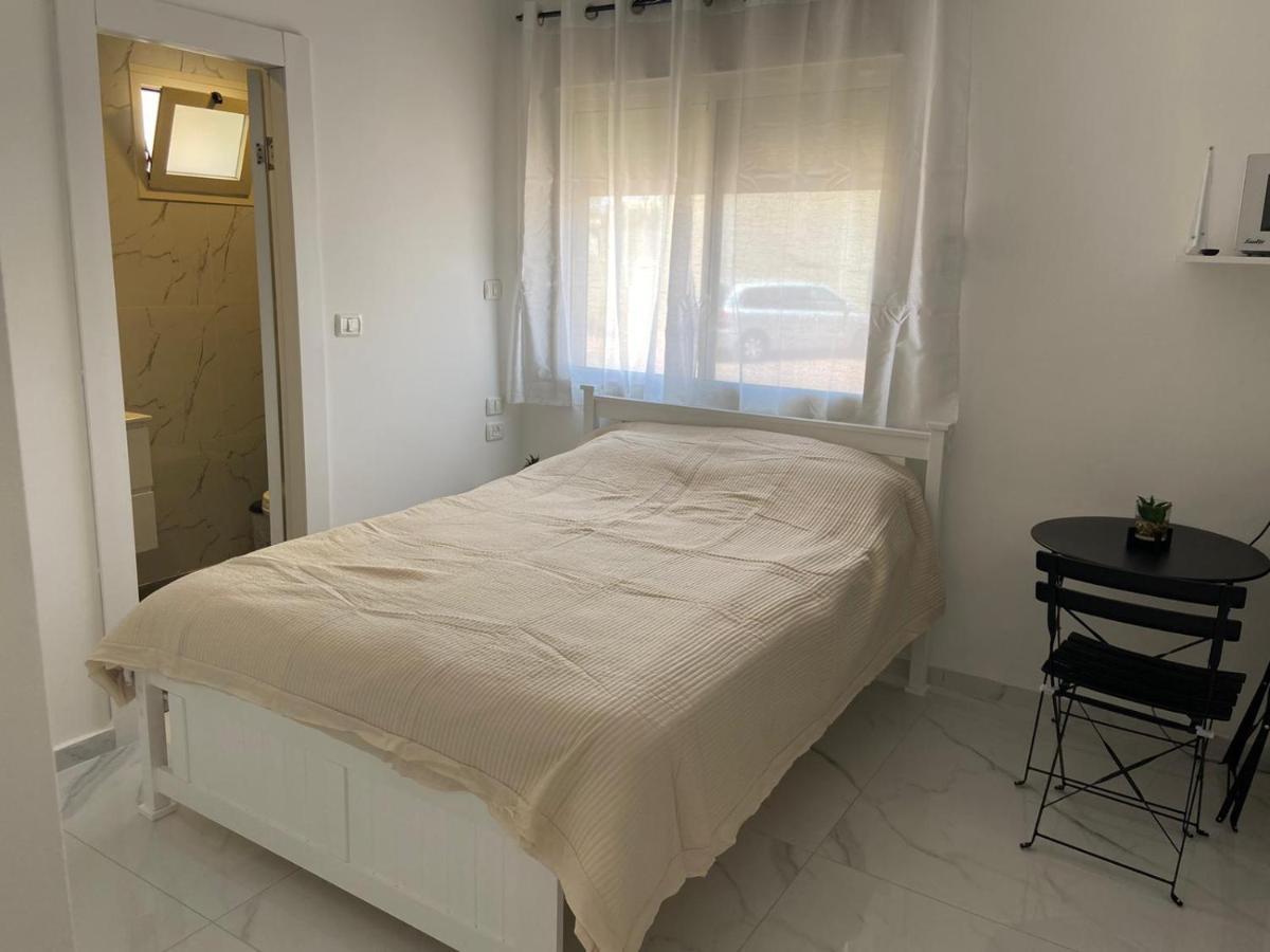 פנינת הדקל בבאר אורה Ξενοδοχείο Εξωτερικό φωτογραφία