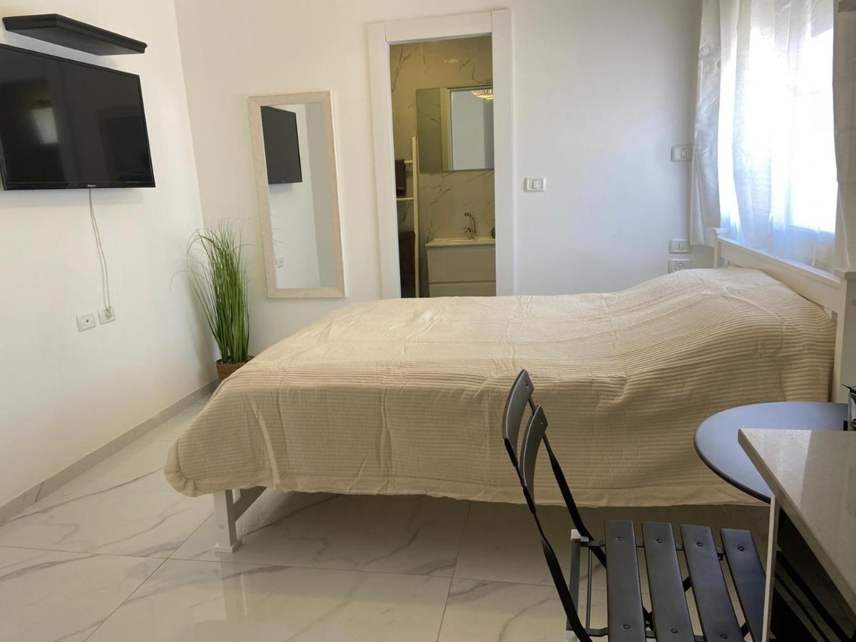 פנינת הדקל בבאר אורה Ξενοδοχείο Εξωτερικό φωτογραφία
